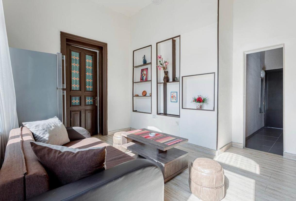 Central Location King Size Bed Тбилиси Екстериор снимка