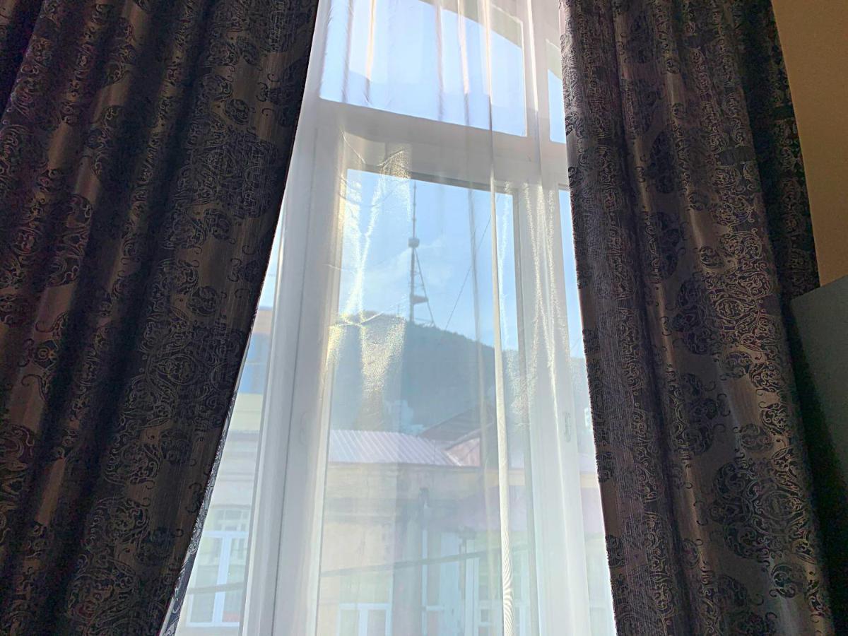 Central Location King Size Bed Тбилиси Екстериор снимка